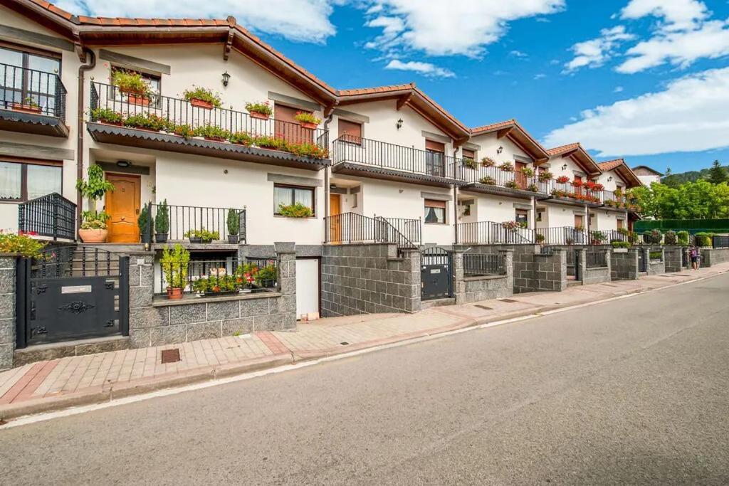 Villa Magnífica casa con jardin, BBQ e hidromasaje Leitza  Exterior foto