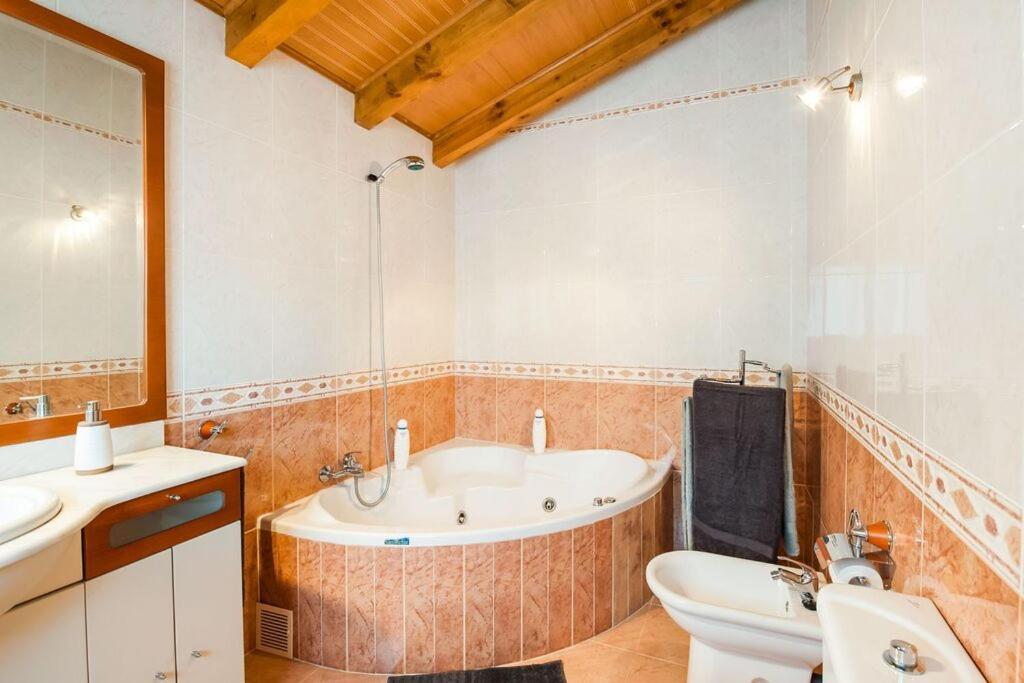 Villa Magnífica casa con jardin, BBQ e hidromasaje Leitza  Exterior foto